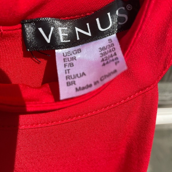 Venus dress - Picture 2 of 3